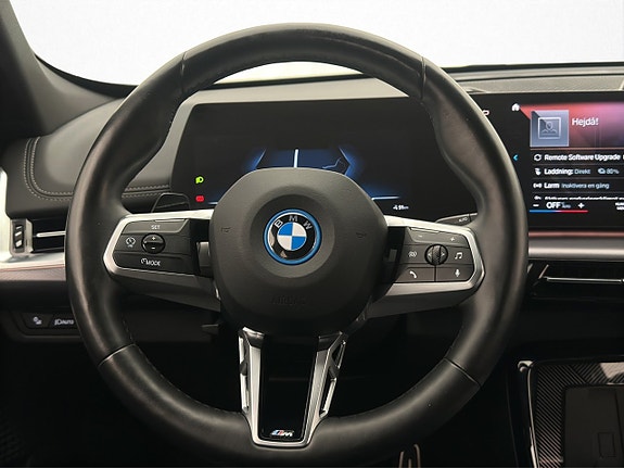 BMW iX1 18 of 27
