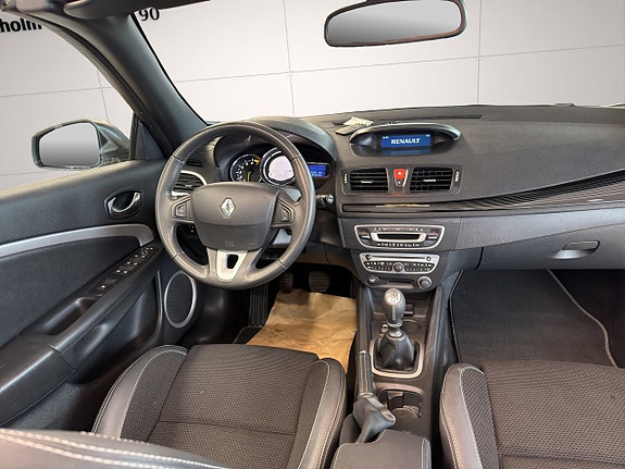 Renault Megane 12 of 22