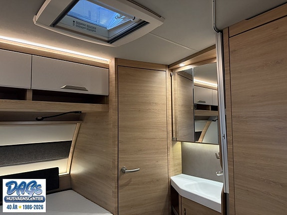 Knaus Südwind 650 FSK 60 Years 17 of 18