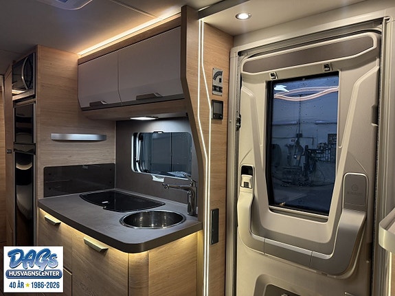 Knaus Südwind 650 FSK 60 Years 14 of 18