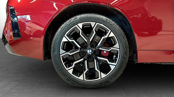 BMW X3 9 of 12