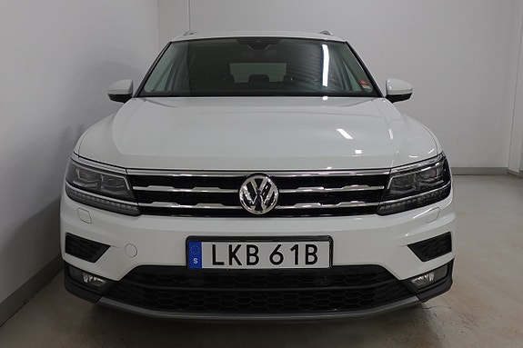 Volkswagen Tiguan Allspace 2 of 5