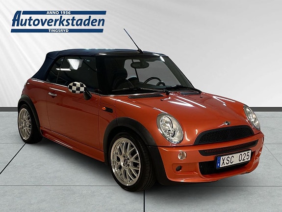MINI Cooper 4 of 5