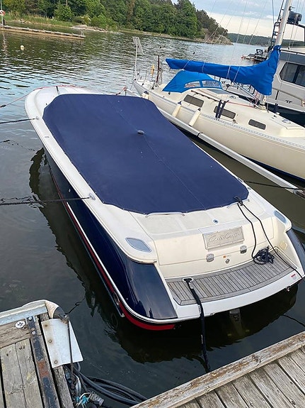 Chris-Craft Corsair 28 6 of 12