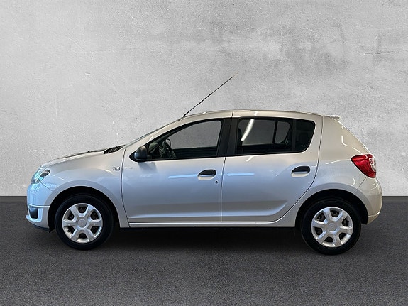 Dacia Sandero 2 of 5