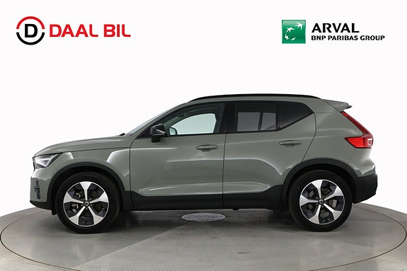 Volvo XC40 10 of 27