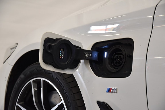 BMW 530e 19 of 19