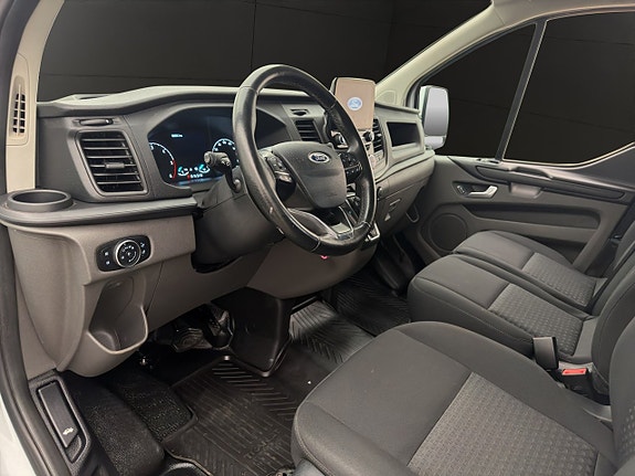 Ford Transit Custom 16 of 30