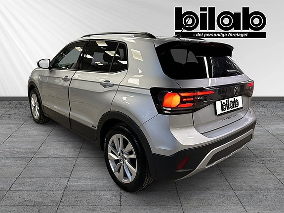 Volkswagen T-Cross 5 of 9