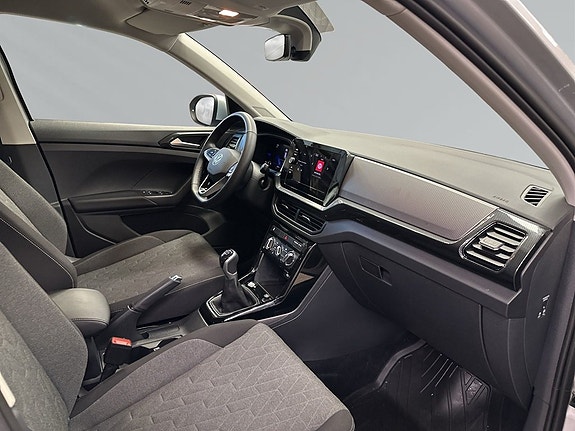 Volkswagen T-Cross 8 of 9