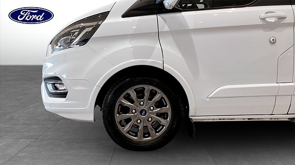 Ford Custom Tourneo 9 of 9