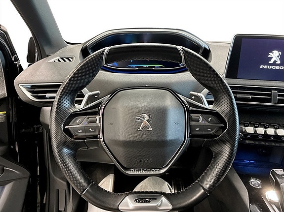 Peugeot 3008 10 of 17