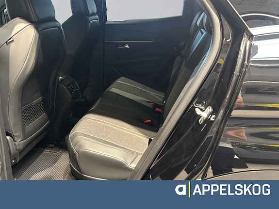 Peugeot 3008 10 of 12