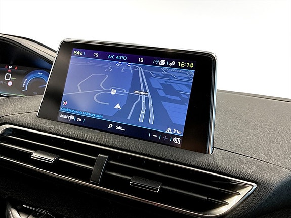 Peugeot 3008 13 of 17