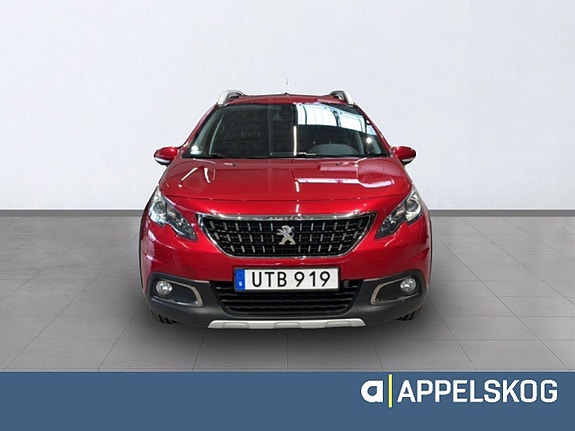 Peugeot 2008 2 of 5