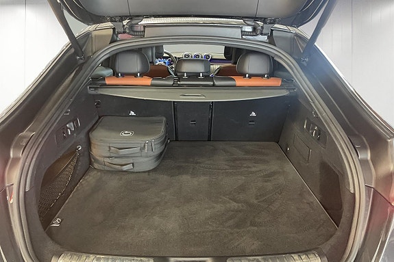 Mercedes-Benz GLC300 e 15 of 24