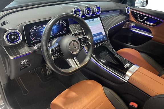 Mercedes-Benz GLC300 e 6 of 24