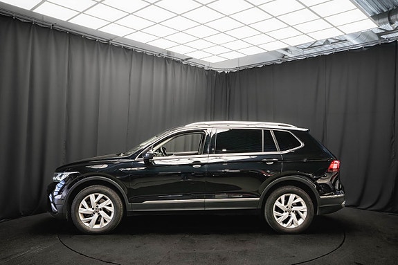 Volkswagen Tiguan Allspace 10 of 25