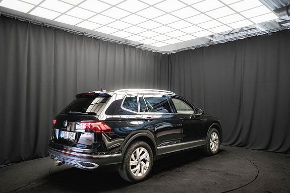 Volkswagen Tiguan Allspace 7 of 25