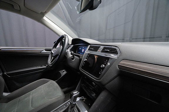 Volkswagen Tiguan Allspace 16 of 25