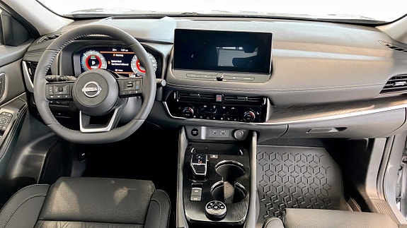 Nissan X-Trail 4 of 9
