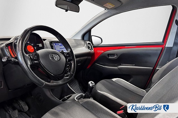Toyota Aygo 7 of 13