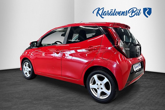 Toyota Aygo 3 of 13