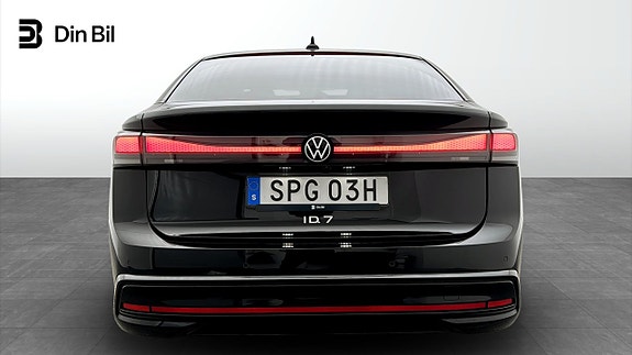 Volkswagen ID.7 5 of 5