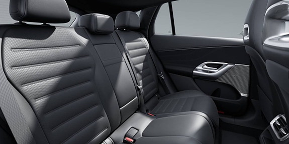 Mercedes-Benz GLC400 10 of 11