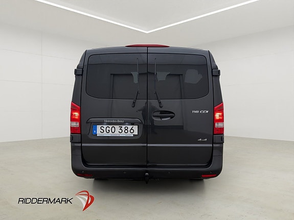 Mercedes-Benz eVito Tourer 8 of 30