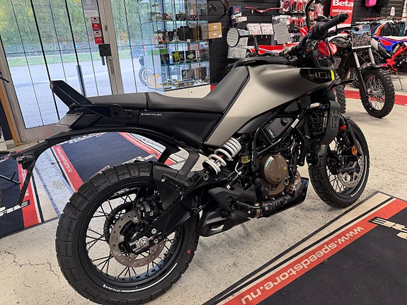 Husqvarna Svartpilen 401 |  10 000 KR RABATT PÅ SISTA 401:AN! 4 of 5