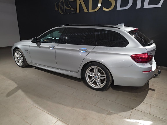 BMW 520d 3 of 5