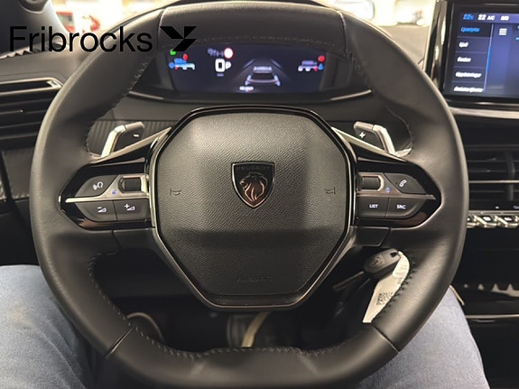 Peugeot 2008 13 of 17