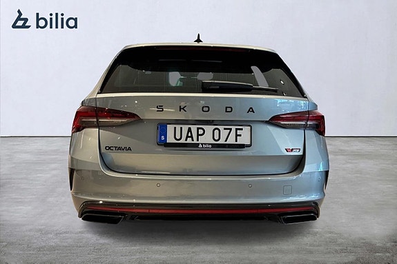 Skoda Octavia 6 of 17
