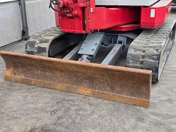 Takeuchi TB 153 FR 5 of 6