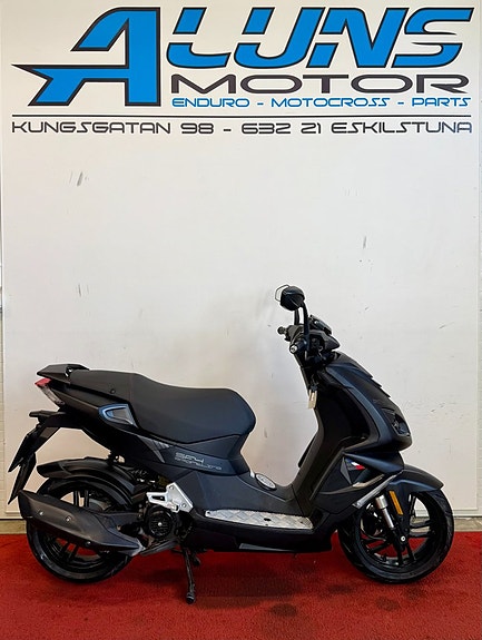 Peugeot Speedfight 4