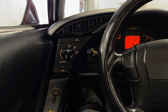 Chevrolet Corvette 9 of 13