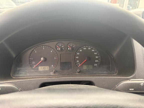 Volkswagen Transporter 8 of 9