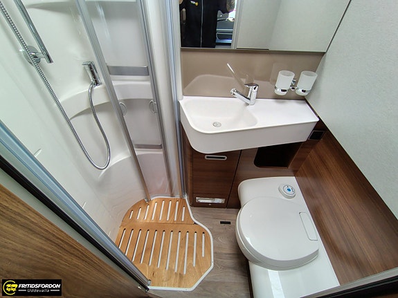 Hymer B-MC T 580 Litium Hydr.stödben 15 of 17