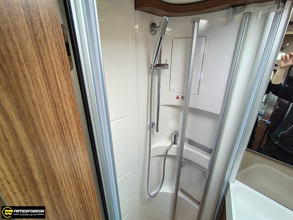 Hymer B-MC T 580 Litium Hydr.stödben 10 of 17
