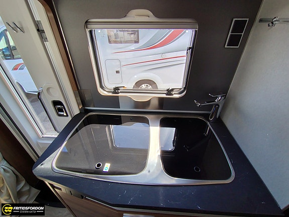 Hymer B-MC T 580 Litium Hydr.stödben 11 of 17