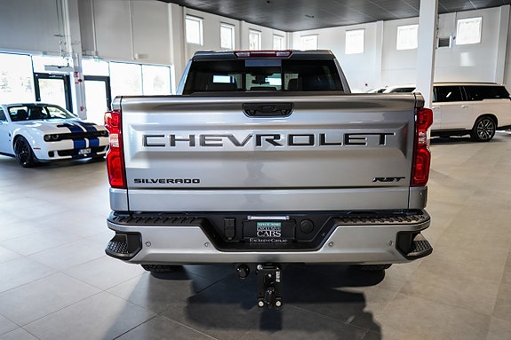 Chevrolet Silverado EV 4 of 26