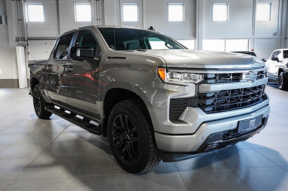 Chevrolet Silverado EV 2 of 26