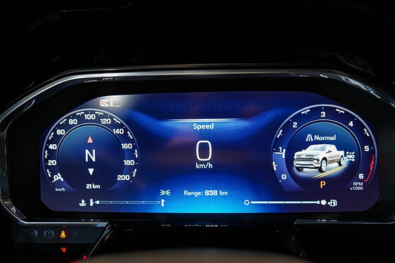 Chevrolet Silverado EV 18 of 26