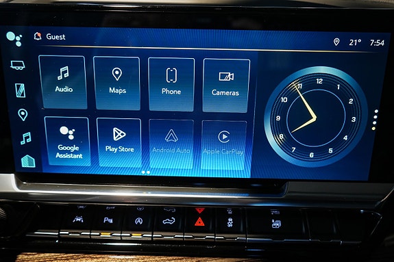 Chevrolet Silverado EV 21 of 26