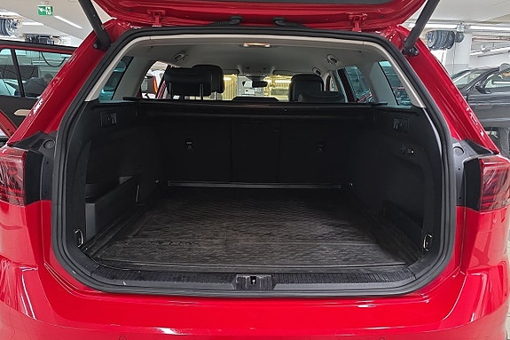 Volkswagen Passat Alltrack 11 of 20