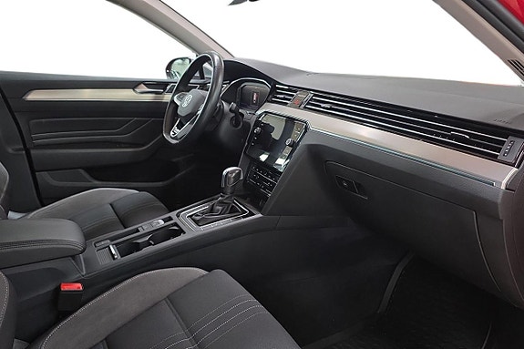 Volkswagen Passat Alltrack 17 of 20