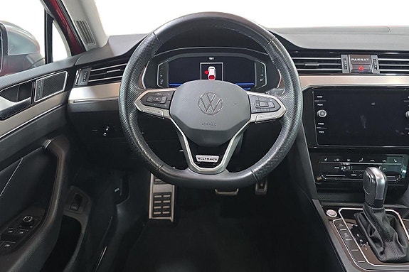 Volkswagen Passat Alltrack 12 of 20