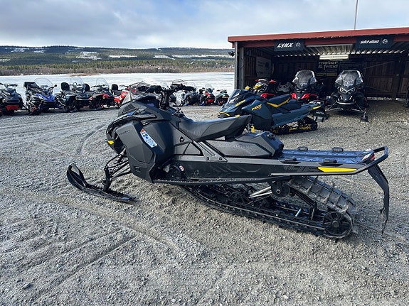 Ski-Doo Backcountry Adrenaline 600R E-Tec -26 4 of 5
