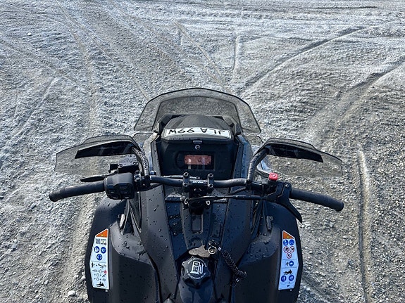 Ski-Doo Backcountry Adrenaline 600R E-Tec -26 5 of 5